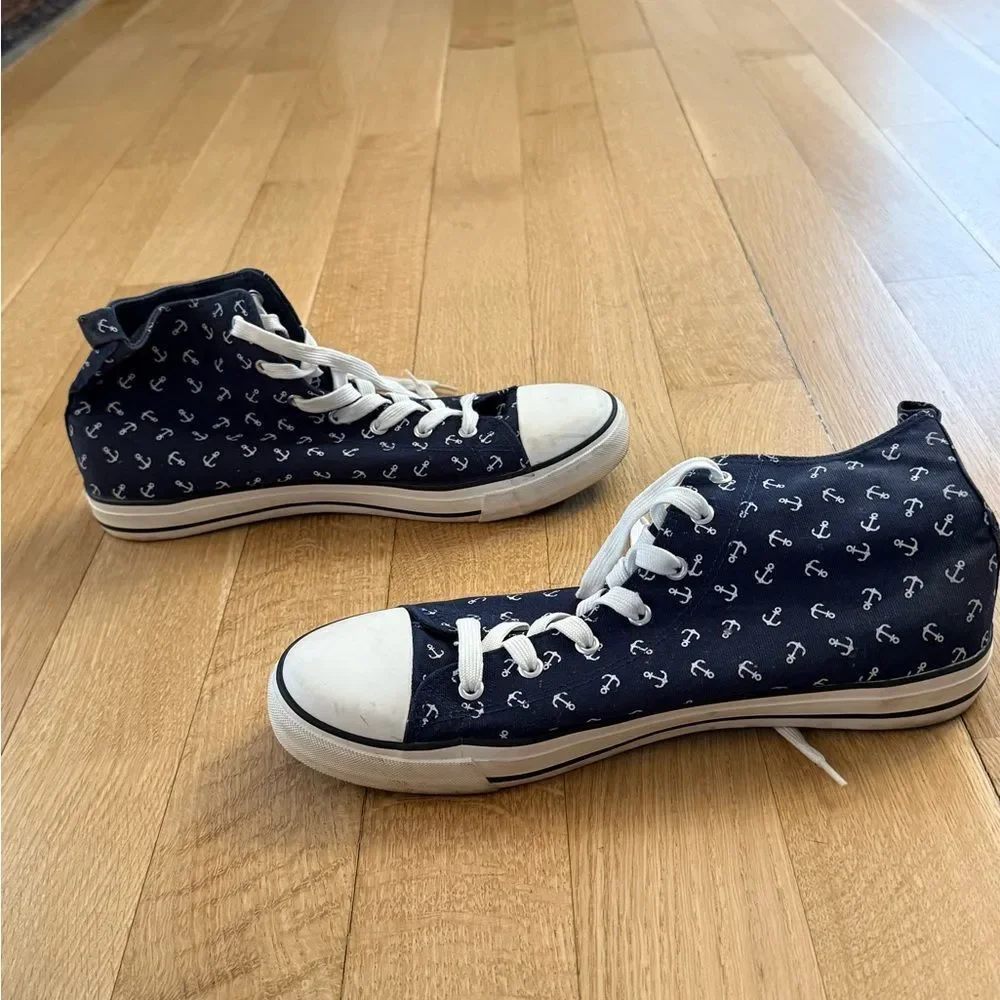 Navy High-Top Men’s Sneakers with Anchor Print